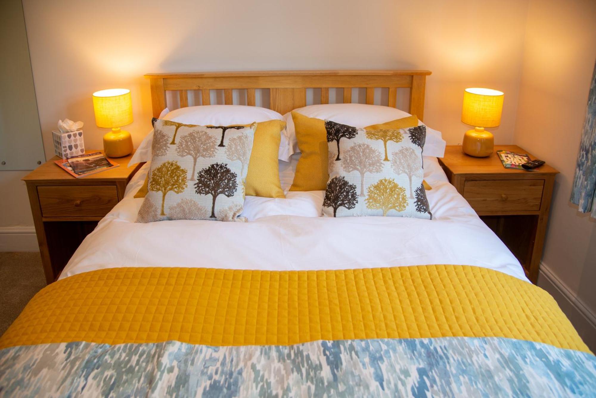 The Blue Bell Otel Midhurst Oda fotoğraf